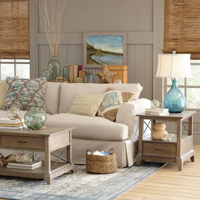 Coastal decor living room