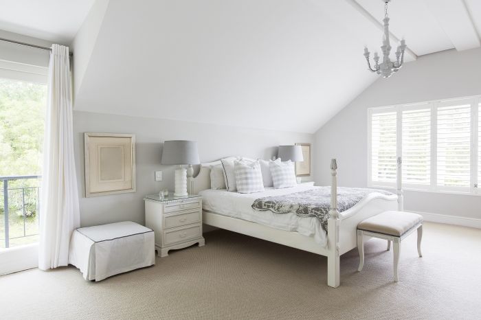 White bedroom decor ideas